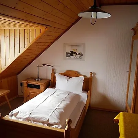 Hotel-gasthof-destille-eisenbahn Hotel 2*