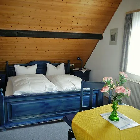 Hotel Hotel-gasthof-destille-eisenbahn 2*