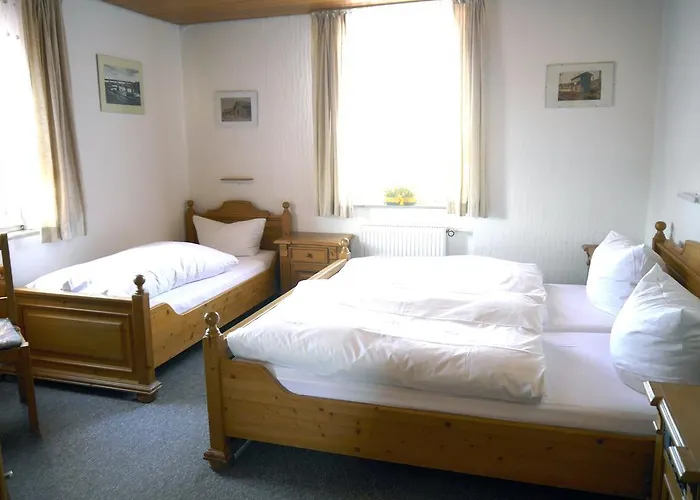 Hotel-gasthof-destille-eisenbahn