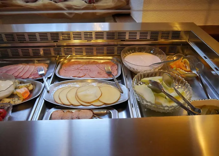 Hotel-gasthof-destille-eisenbahn